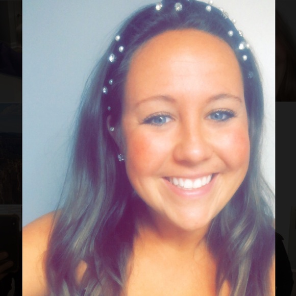 Meet your Posher, Alexys - Picture 4 of 5